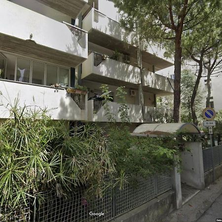 5 Viale Fano Apartment Rimini Exteriör bild